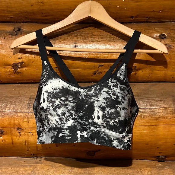 Under Armour sports bra size small - Picture 1 of 3